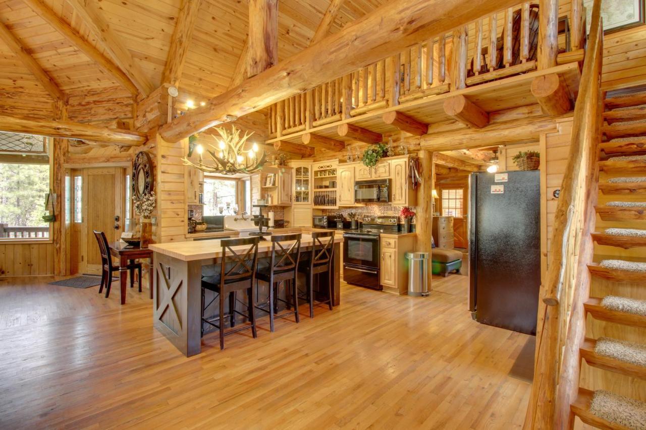 Lakeside Cabin On 2 Acres With Fire Pit And Hot Tub! Pinetop-Lakeside Exterior photo